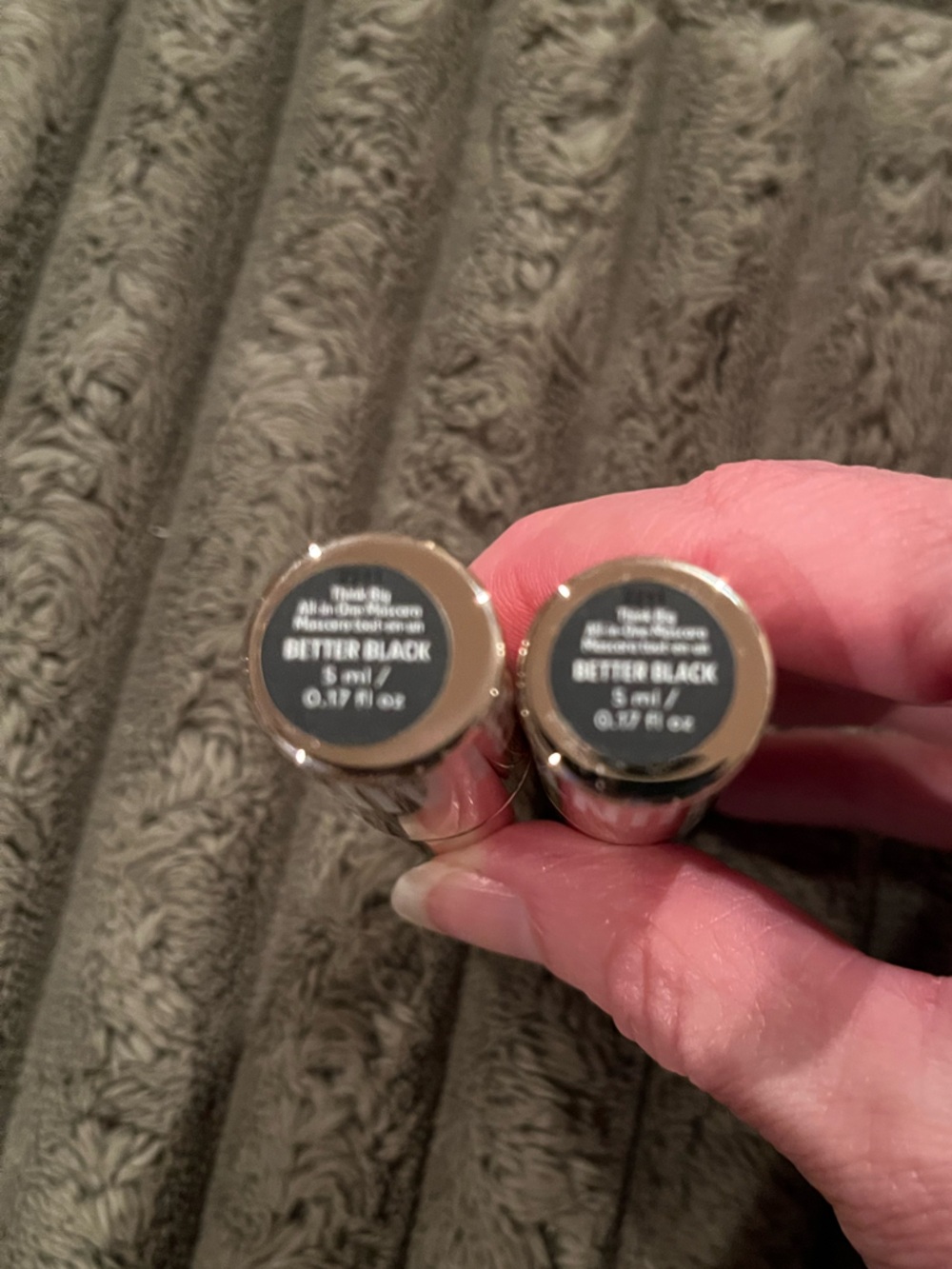 Beautycounter Think Big All In One Mascara - 2 travel size - Picture 3 of 3